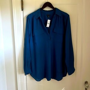Ann Taylor camp shirt XL with tags on